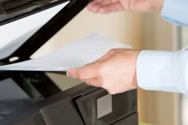 مشکل به هم چسبیدن کاغذها در دستگاه کپی